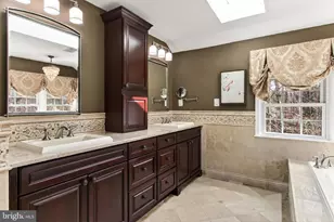 9527 Crosspointe Dr, Fairfax Station, VA 22039 - Photo 35