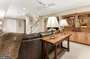 9527 Crosspointe Dr, Fairfax Station, VA 22039 - Photo 45