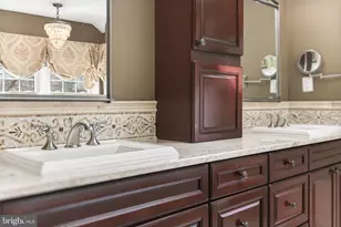 9527 Crosspointe Dr, Fairfax Station, VA 22039 - Photo 37