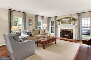 9527 Crosspointe Dr, Fairfax Station, VA 22039 - Photo 9