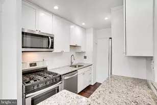 6621 Wakefield Dr, Alexandria, VA 22307 - Photo 1