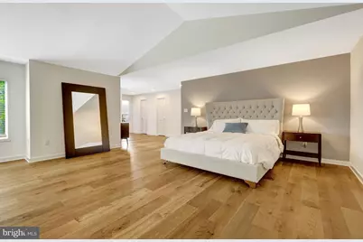 904 Falls Bridge Lane, Great Falls, VA 22066 - Photo 21