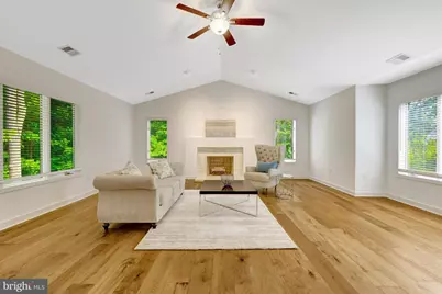 904 Falls Bridge Lane, Great Falls, VA 22066 - Photo 23
