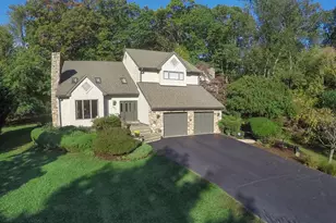 904 Falls Bridge Ln, Great Falls, VA 22066 - Photo 1