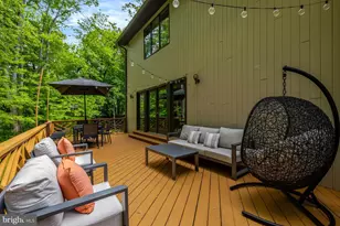 904 Falls Bridge Ln, Great Falls, VA 22066 - Photo 39