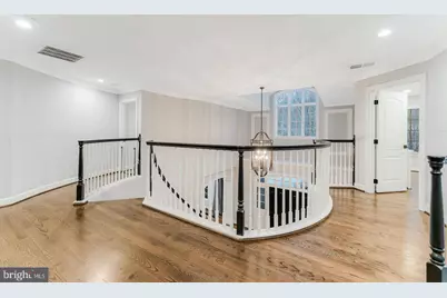 7814 Crownhurst Court, McLean, VA 22102 - Photo 19