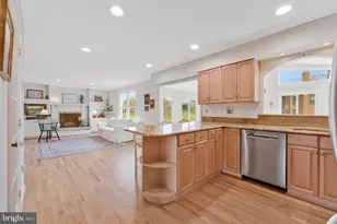 777 Follin Farm Ln, Great Falls, VA 22066 - Photo 11