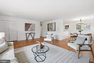 8110 Carrick Ln, Springfield, VA 22151 - Photo 7