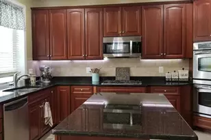 8171 Douglas Fir Dr, Lorton, VA 22079 - Photo 5