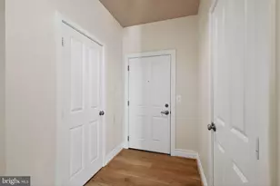 4490 Market Commons Dr, Fairfax, VA 22033 - Photo 5