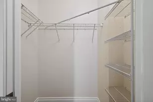 4490 Market Commons Dr, Fairfax, VA 22033 - Photo 21