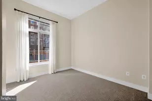 4490 Market Commons Dr, Fairfax, VA 22033 - Photo 19