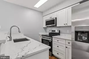 8643 Beekman Pl, Alexandria, VA 22309 - Photo 5