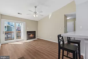 8643 Beekman Pl, Alexandria, VA 22309 - Photo 9