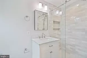 7204 Regent Dr, Alexandria, VA 22307 - Photo 27