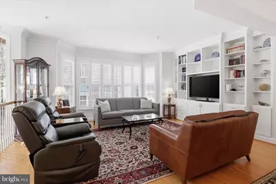 6816 Rigby Lane, McLean, VA 22101 - Photo 5