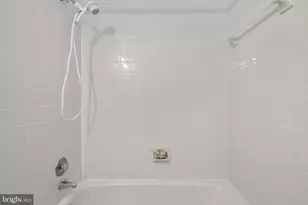 2126 Golf Course Dr, Reston, VA 20191 - Photo 33