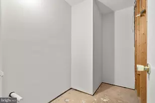 2126 Golf Course Dr, Reston, VA 20191 - Photo 39