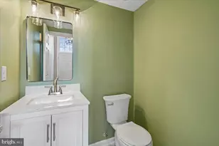 14706 Deer Lake Ct, Centreville, VA 20120 - Photo 35