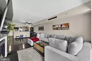 3179 Summit Square Dr, Oakton, VA 22124 - Photo 35