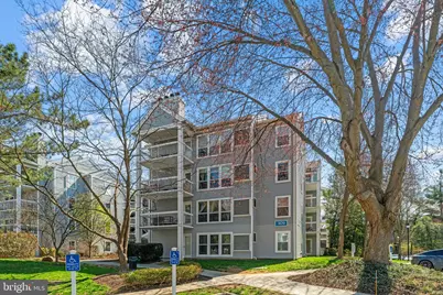 3179 Summit Square Drive #2-E1, Oakton, VA 22124 - Photo 3