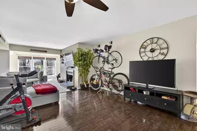 3179 Summit Square Drive #2-E1, Oakton, VA 22124 - Photo 29