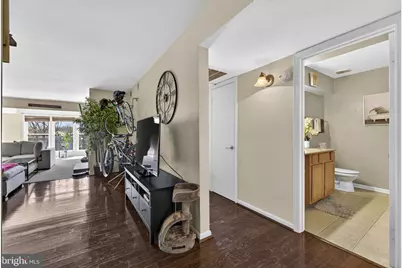 3179 Summit Square Drive #2-E1, Oakton, VA 22124 - Photo 19