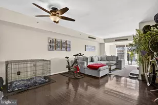 3179 Summit Square Dr, Oakton, VA 22124 - Photo 27