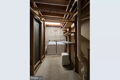 13327 Foxhole Drive, Fairfax, VA 22033 - Photo 19