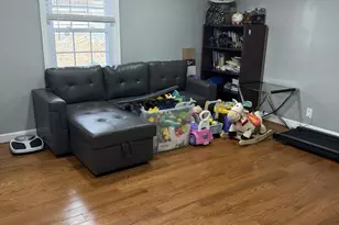 6118 Hibbling Ave, Springfield, VA 22150 - Photo 9