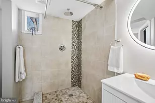 7318 Chatham St, Springfield, VA 22151 - Photo 33