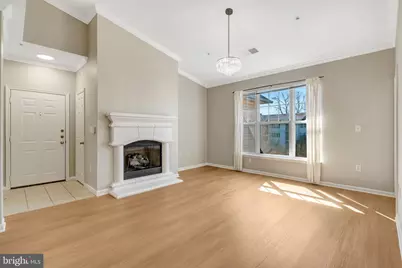 12104 Garden Grove Circle #401, Fairfax, VA 22030 - Photo 3