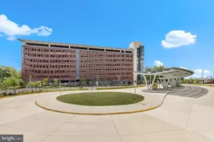 12104 Garden Grove Cir, Fairfax, VA 22030 - Photo 35