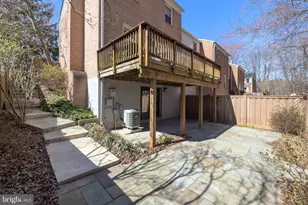 5482 Midship Ct, Burke, VA 22015 - Photo 9