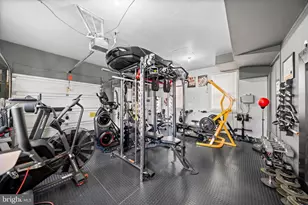 8261 Electric Ave, Vienna, VA 22182 - Photo 33