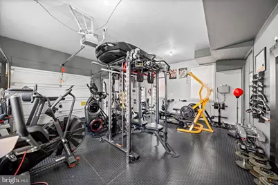 8261 Electric Avenue, Vienna, VA 22182 - Photo 33