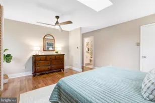 10424 Collingham Dr, Fairfax, VA 22032 - Photo 21