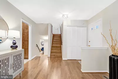 10424 Collingham Drive, Fairfax, VA 22032 - Photo 5