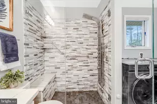 10424 Collingham Dr, Fairfax, VA 22032 - Photo 23
