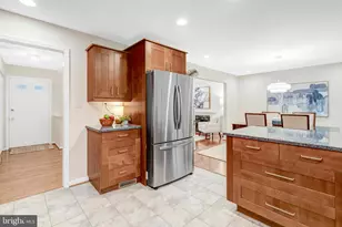 10424 Collingham Dr, Fairfax, VA 22032 - Photo 15