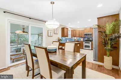 10424 Collingham Drive, Fairfax, VA 22032 - Photo 9