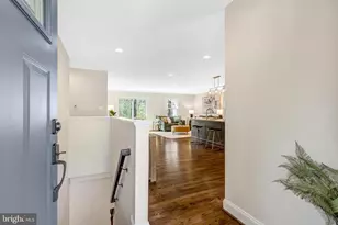 8813 Queen Elizabeth Blvd, Annandale, VA 22003 - Photo 3