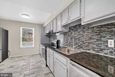 6427 Old Scotts Court, Springfield, VA 22152 - Photo 9