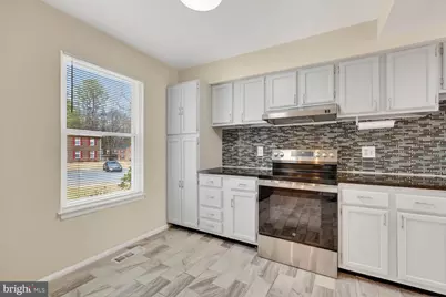 6427 Old Scotts Court, Springfield, VA 22152 - Photo 7