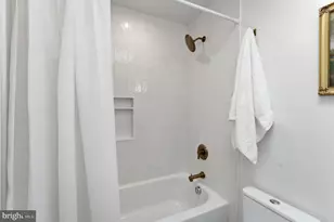 8615 Kerry Ln, Springfield, VA 22152 - Photo 27