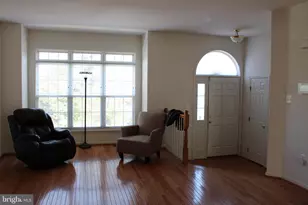 7337 Oldham Leeds Way, Springfield, VA 22150 - Photo 3