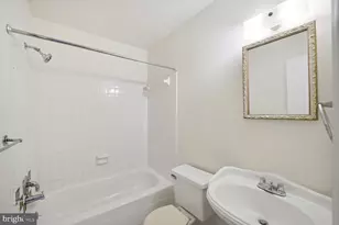 5490 Safe Harbor Ct, Fairfax, VA 22032 - Photo 17