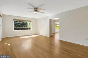 3032 Seven Oaks Pl, Falls Church, VA 22042 - Photo 11