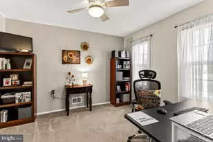 9056 Brook Ford Rd, Burke, VA 22015 - Photo 19