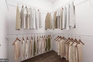 9540 Bastille St, Fairfax, VA 22031 - Photo 13